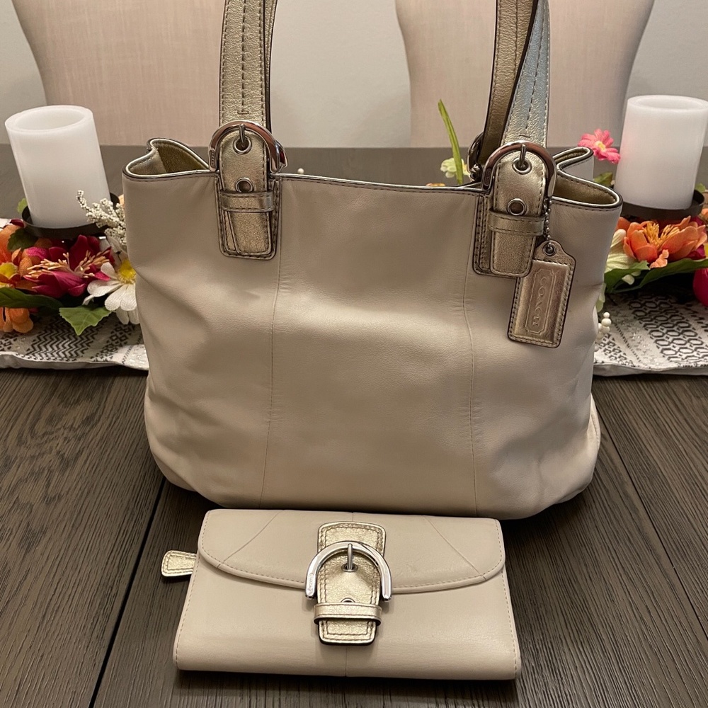 White Leather Coach Tote w/matching Wallet